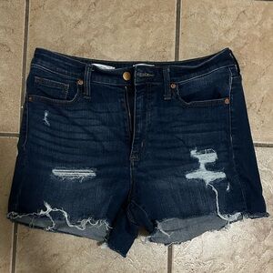 Women’s Distressed Shorts in Size 10